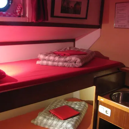 Passengership Avanti 2*