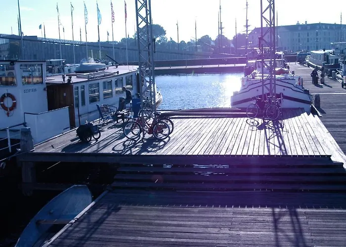 Ботель Passengership Avanti