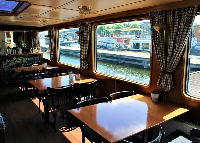 Bådhotel Passengership Avanti 2*