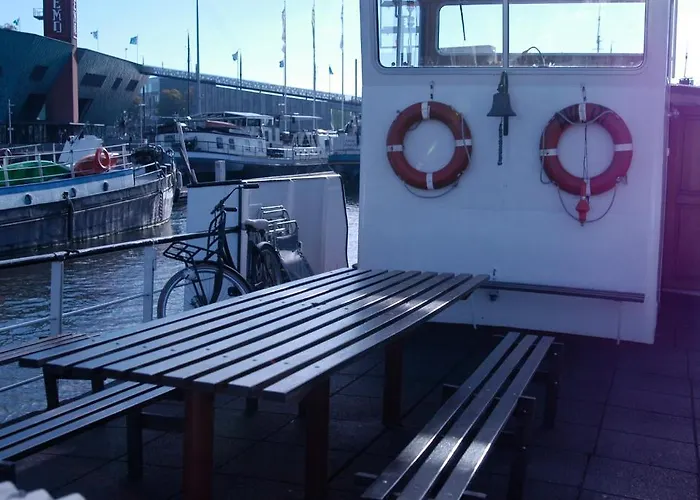 Passengership Avanti 2*